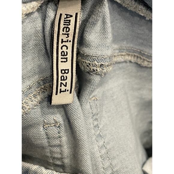 American Bazi Women’s Light Wash Denim Blue Jeans Distressed Size Large - Picture 3 of 4